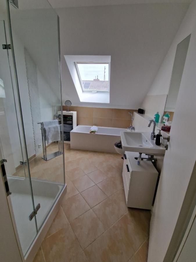 Ferienwohnung Rosenbluete Neustadt an der Weinstraße Екстериор снимка