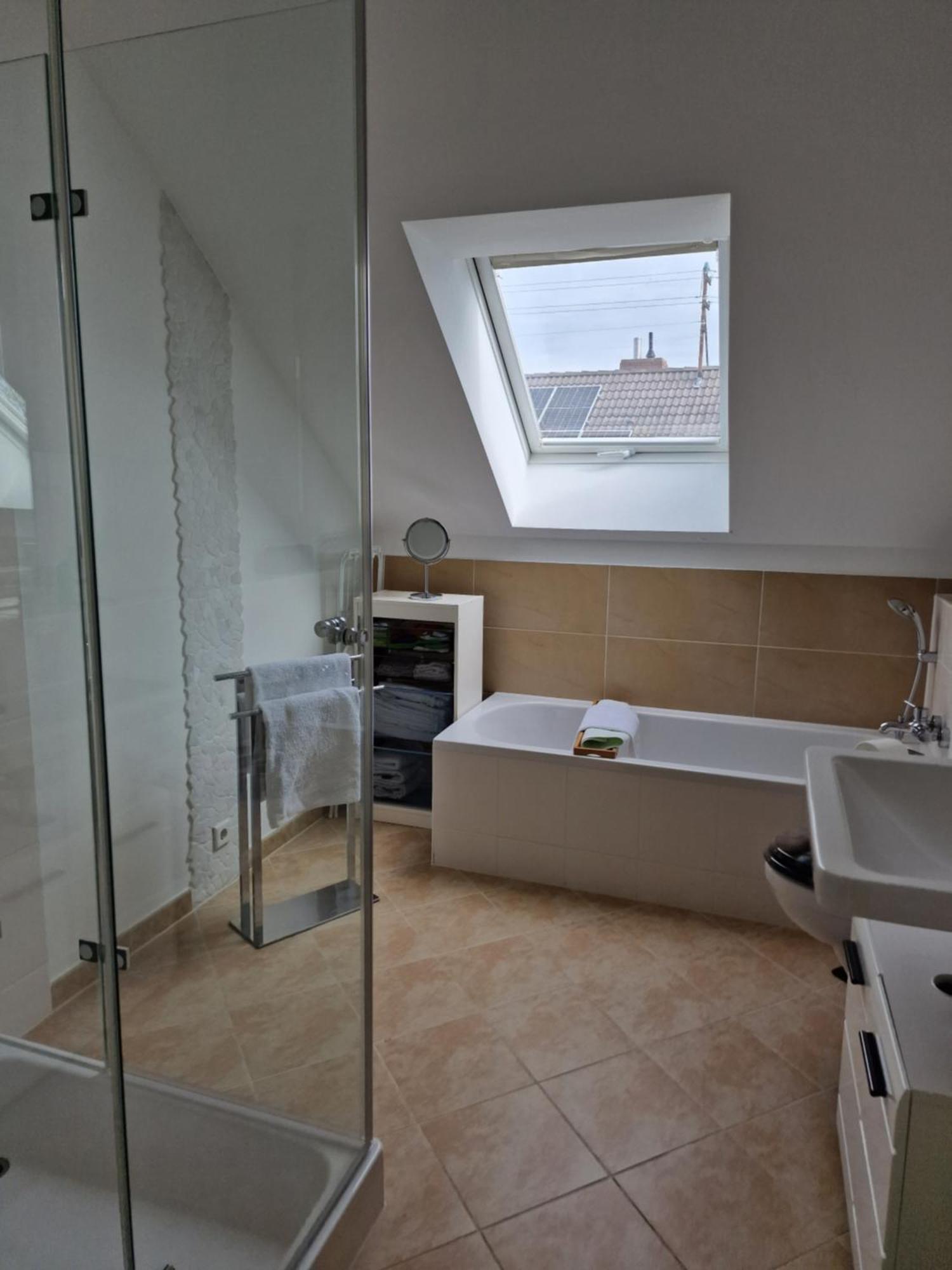 Ferienwohnung Rosenbluete Neustadt an der Weinstraße Екстериор снимка